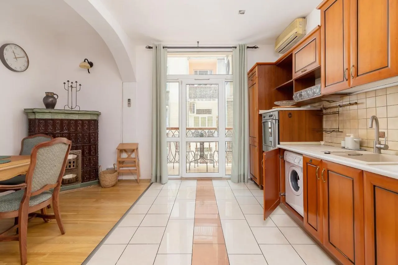 Spacious Retro Apartment In The Center Of Cracow By Noclegi Renters Kraków